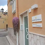 Dimora La Fresia Apartment *